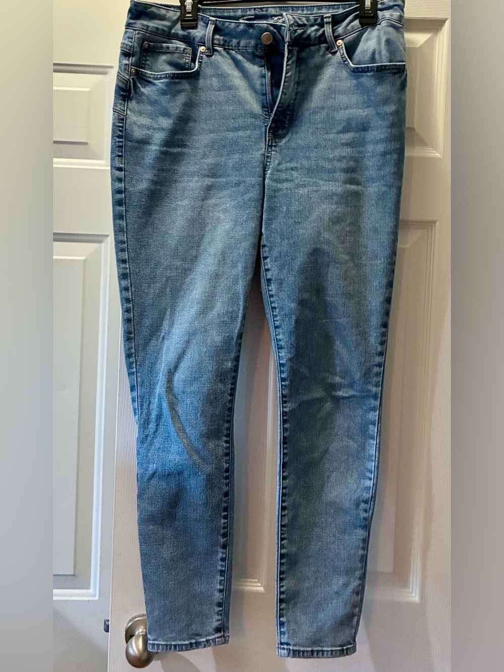 Seven7 Jeans. “High-Rise Tummyless Straight Leg Jean”. Oxford Color. Size 12.